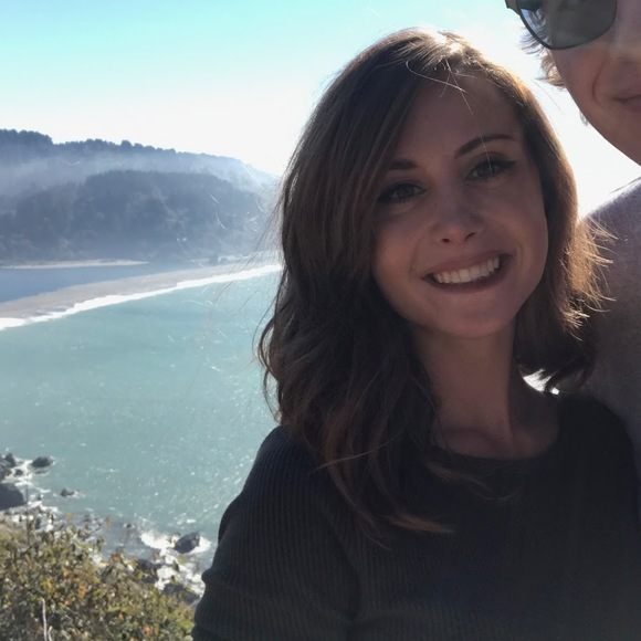 Meet your Posher, Rachel - Picture 1 of 1